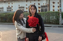 Hu Qiongxiang 동지의 명예로운 은퇴에 관한 보고서